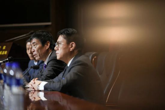 网友自拍区一区二区三区